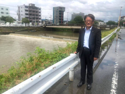 綿貫英彦〜河川視察