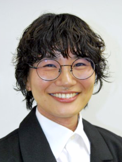 原賀 瞳（はらが・ひとみ）　新